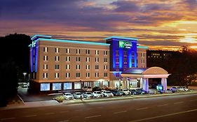 Knoxville tn Holiday Inn Express